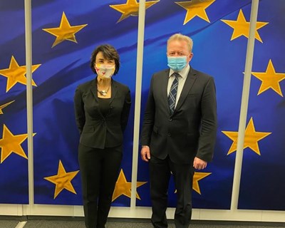 Ministra da Agricultura reúne em Bruxelas com comissário europeu