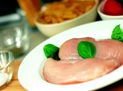 Brasil regista aumento de exportações de carne de frango e porco