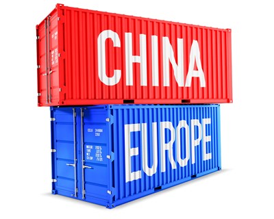 Importações da UE com origem na China disparam para 472 mil milhões em 2021