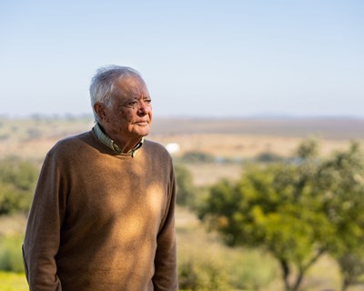 José Roquette distinguido com o Prémio Homenagem pela Revista de Vinhos