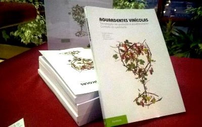 Livro “Aguardentes Vinícolas” apresentado na Lourinhã