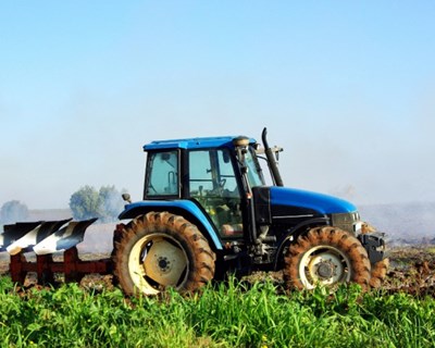 Novas regras para a condução de veículos agrícolas