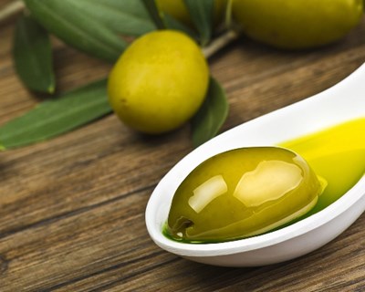 Rega deficitária do olival aumenta produção e qualidade do azeite