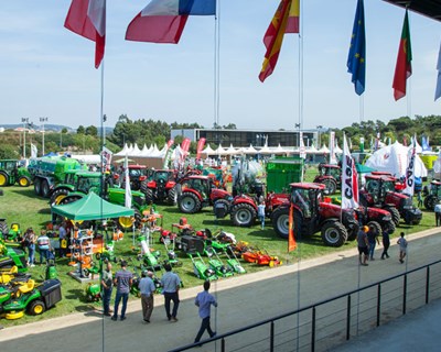 Comissário Europeu da Agricultura inaugura a AgroSemana