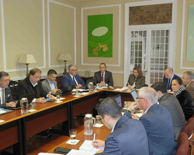 Governo dos Açores garante serviços aos agricultores do Corvo
