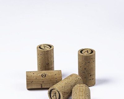 Rolhas da Corticeira Amorim com Pegada de Carbono negativa