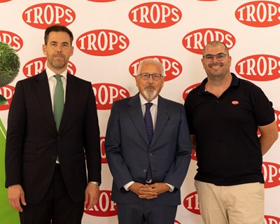 TROPS investe nove milhões em centro de produção de abacates em Tavira