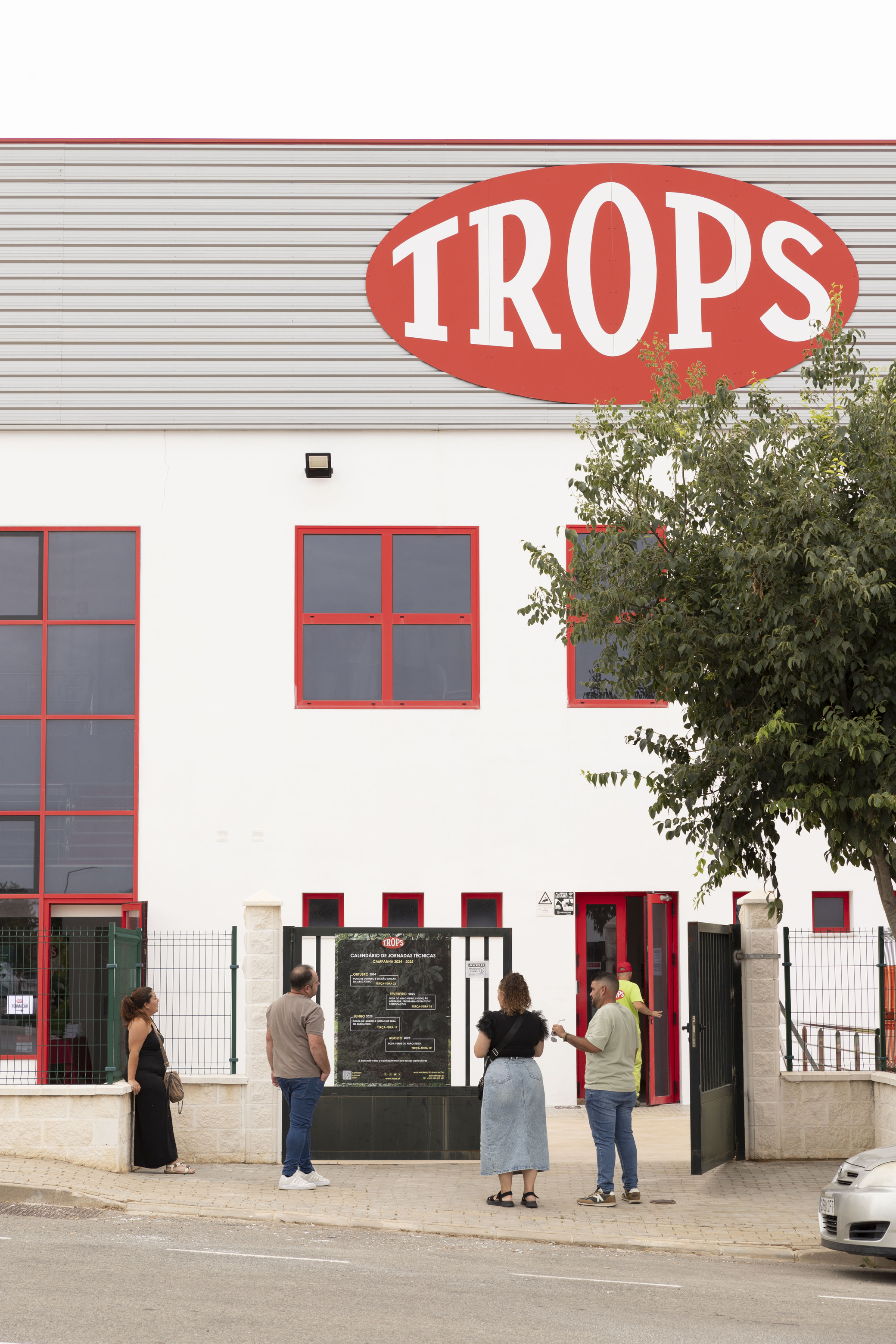 trops instalações